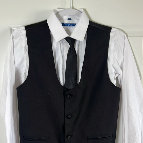 NWOT Boys Size 12 Perry Ellis 3 Piece Tuxedo Button Down Shirt with tie and vest - Picture 3 of 5